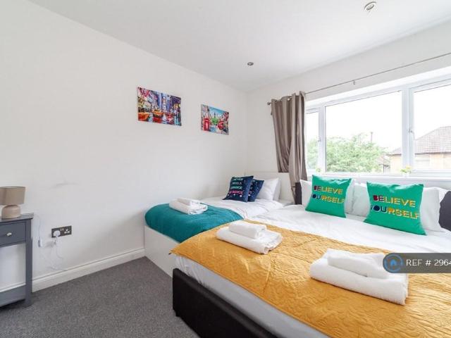 House for rent in Kidbrooke, Greater London
