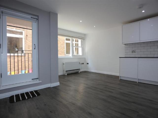 Apartment for rent in Round Hill, Brighton & Hove