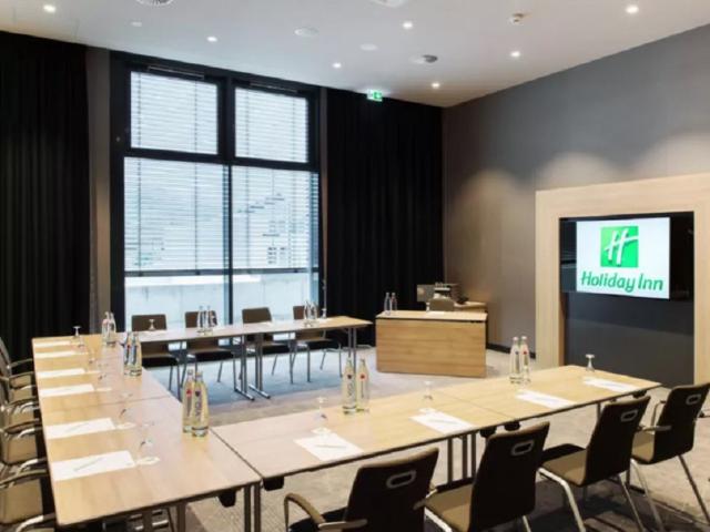 Büro mieten in Flughafen, Sachsenhausen