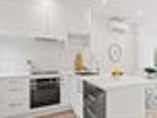 Townhouse for sale in Oratia