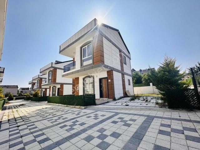 Marmaraereğlisi, Tekirdağ içerisinde satılık Villa