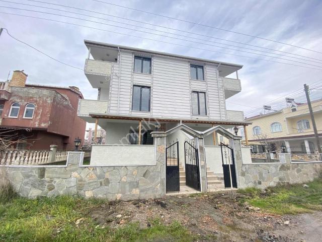 Yeniçiftlik Mahallesi, Marmaraereğlisi içerisinde satılık Villa