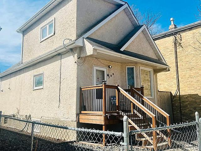 House for sale in East St. Paul, Manitoba
