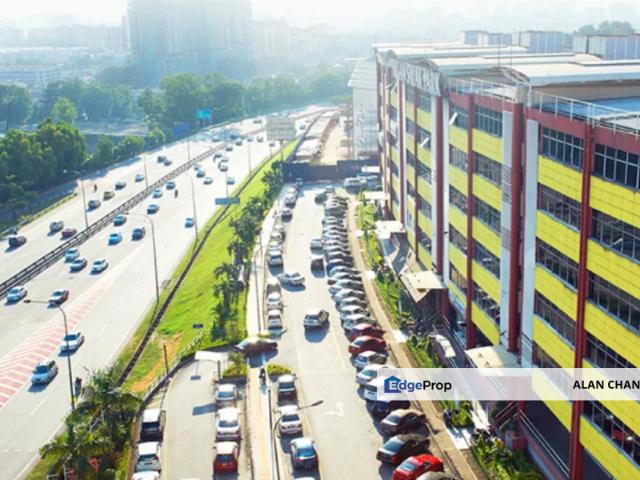 Shop for rent in Country Heights Damansara, Kuala Lumpur