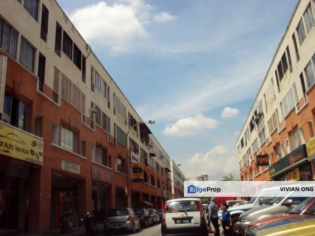 Shop for rent in Country Heights Damansara, Kuala Lumpur