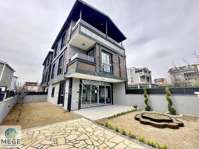 Marmaraereğlisi içerisinde satılık Villa