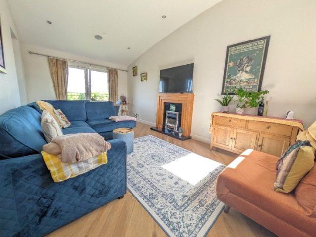 Apartment for rent in Happy Valley, Comiston