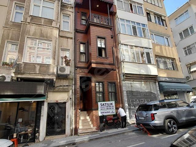 Beşiktaş, İstanbul içerisinde satılık Bina
