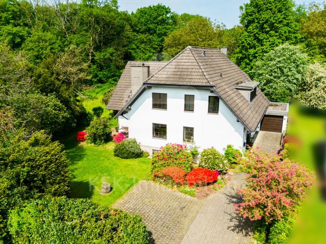 Villa kaufen in Scheiderhöhe, Lohmar