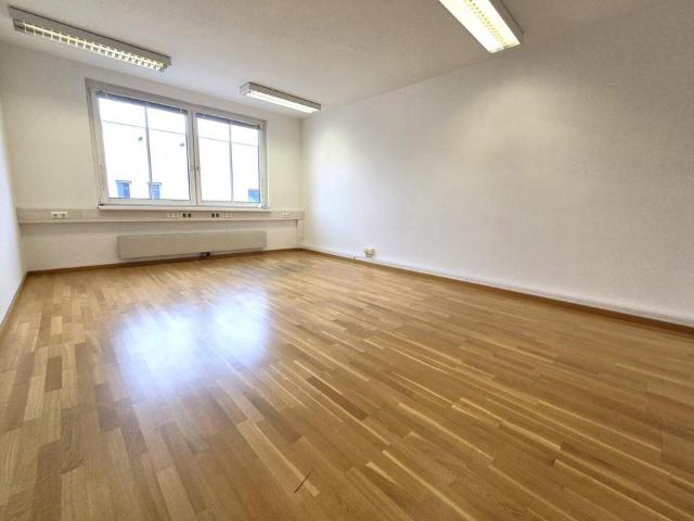 Gewerbe mieten in Liesing, Wien