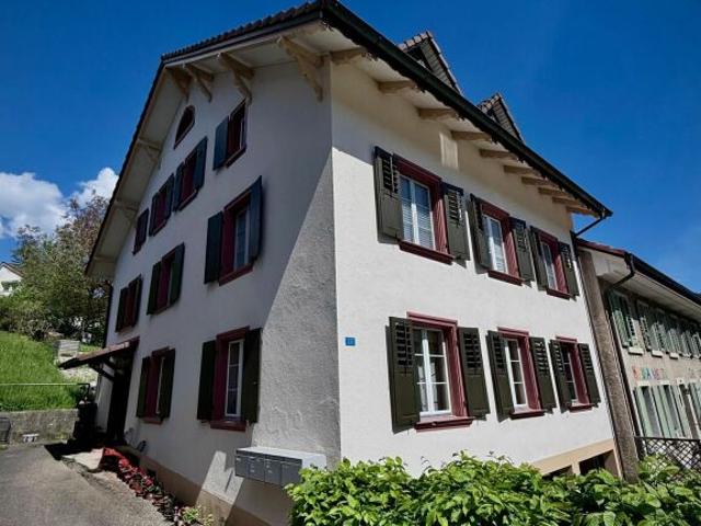 Mehrfamilienhaus kaufen in Langenbruck, Basel-Landschaft