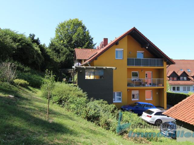 Mehrfamilienhaus kaufen in Landau, Bayern