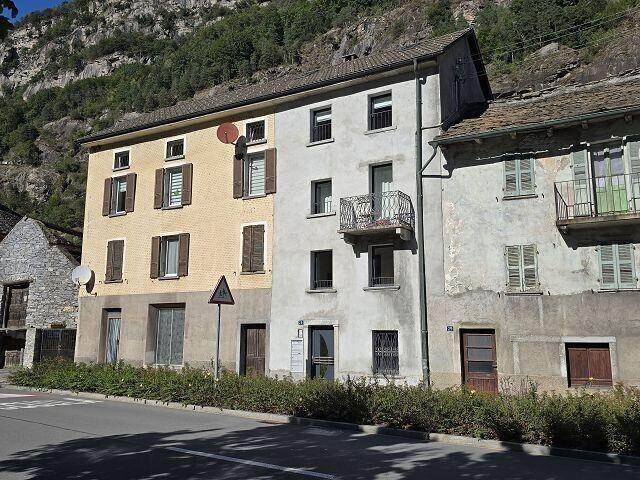Haus kaufen in Pollegio, Tessin