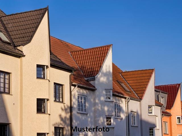 Mehrfamilienhaus kaufen in Unterkulm, Aargau