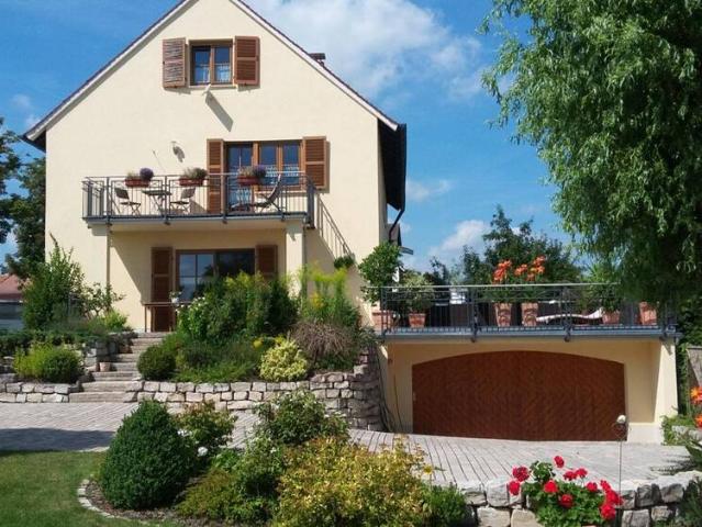 Haus kaufen in Adelsdorf, Bayern