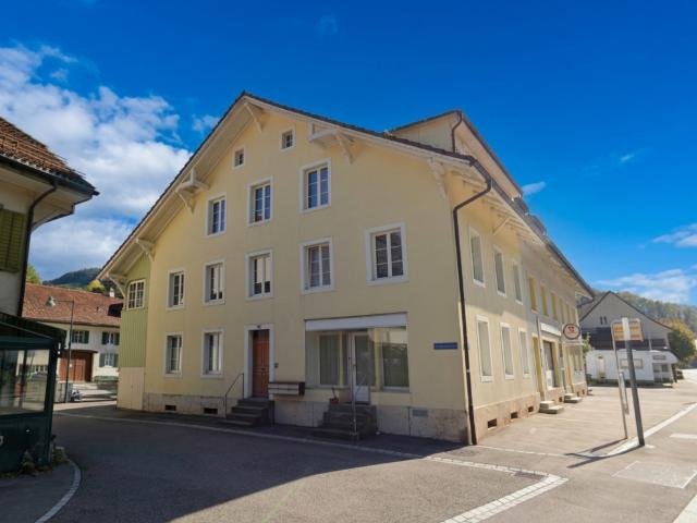 Mehrfamilienhaus kaufen in Langenbruck, Basel-Landschaft