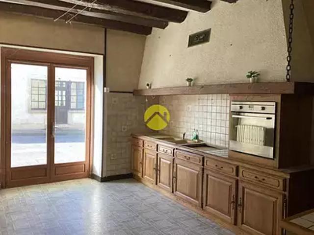 Maison vente à Saint-Amand-Montrond, Meillant
