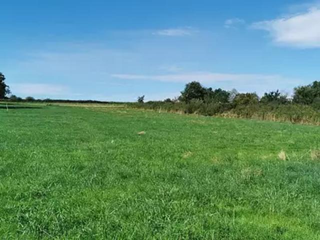Terrain vente à Moulins, Meillard