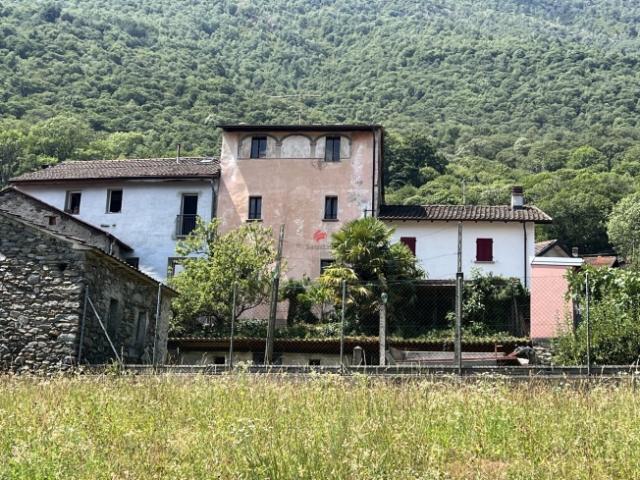 Einfamilienhaus kaufen in Mezzovico, Tessin