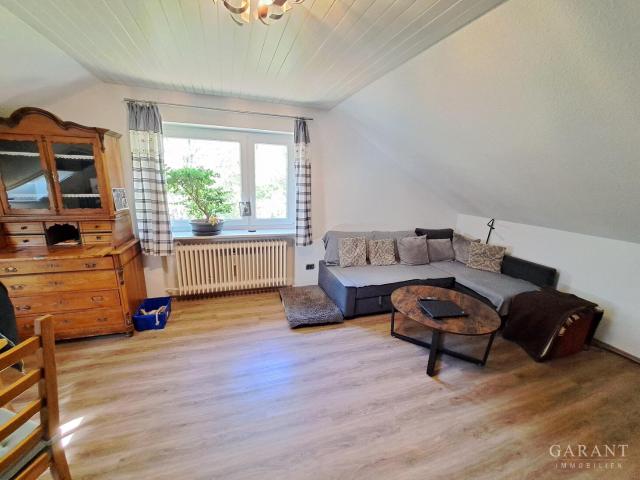 Dachgeschosswohnung kaufen in Gärtringen, Landkreis Böblingen