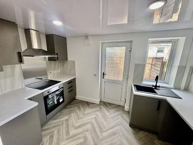 House for rent in Robertstown, Trecynon