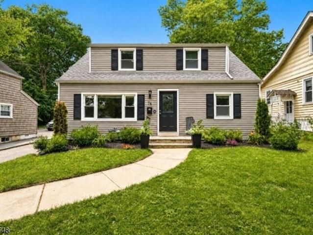 House for sale in Springfield, New Jersey