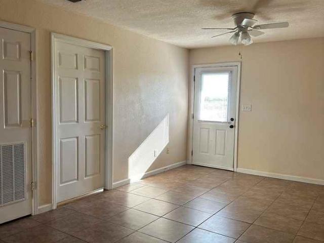 Apartment for rent in Suwannee, Florida