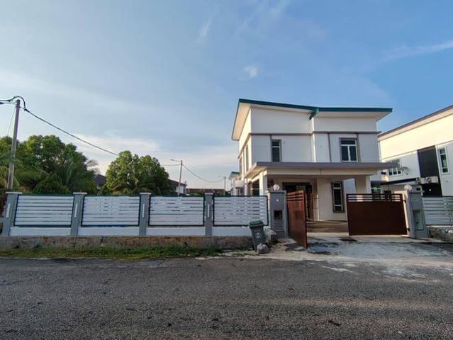 Bungalow for rent in Paya Rumput