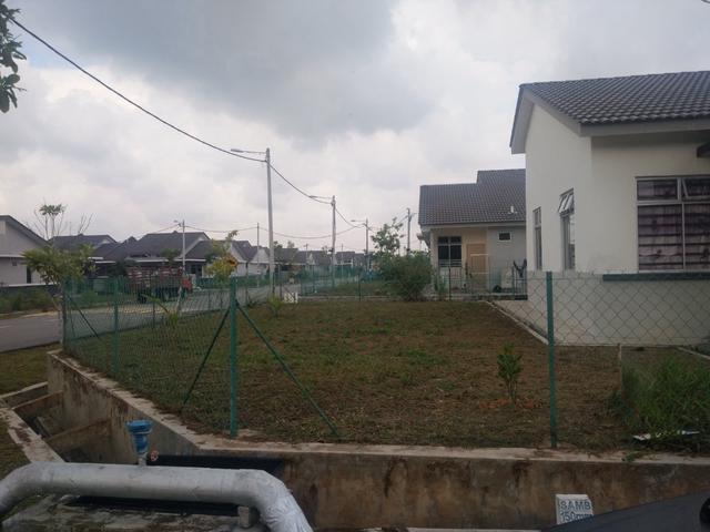 Terraced House for sale in Malaka