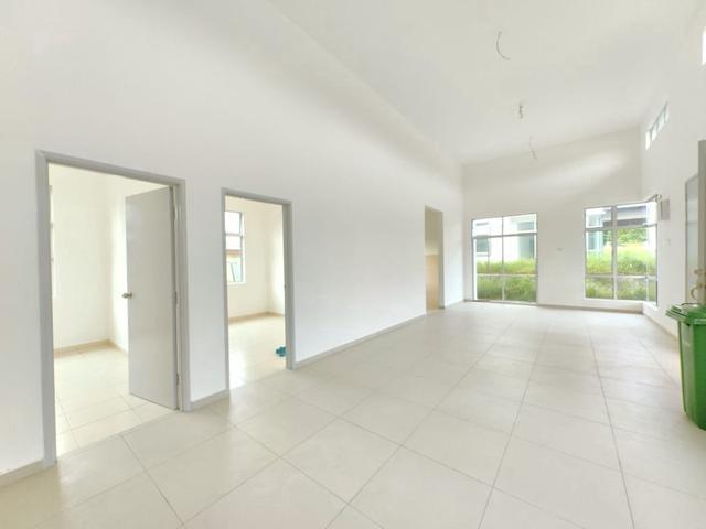 Residential House for sale in Malaka