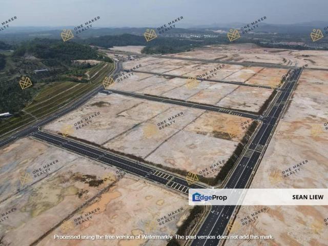 Warehouse for sale in Malaka