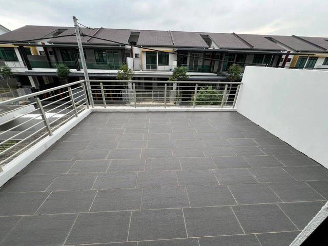 Terraced House for rent in Malaka
