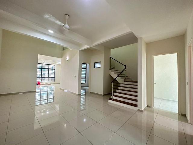 Terraced House for rent in Malaka