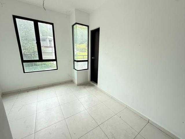 Condominium for sale in Malaka