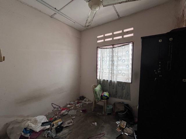Terraced House for sale in Malaka