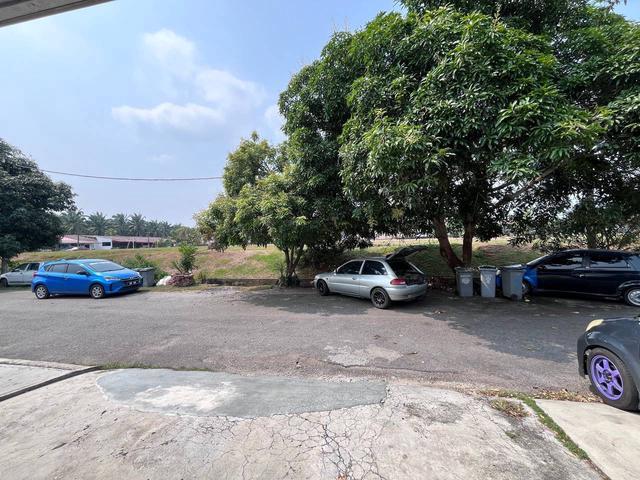 Terraced House for sale in Malaka