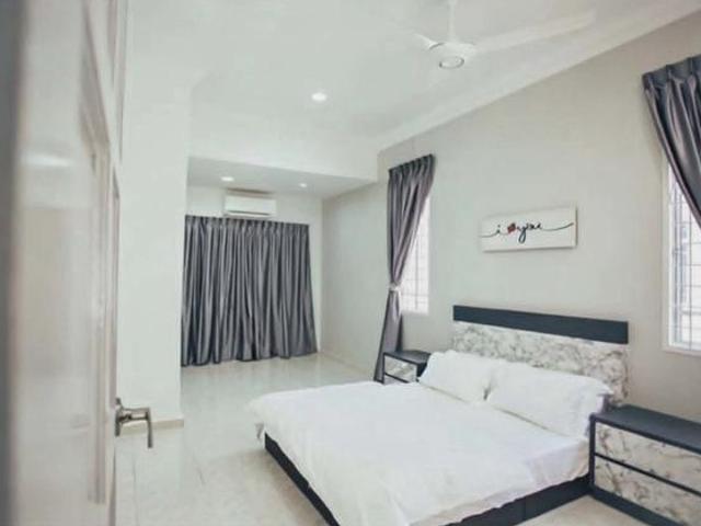 Terraced House for rent in Malaka