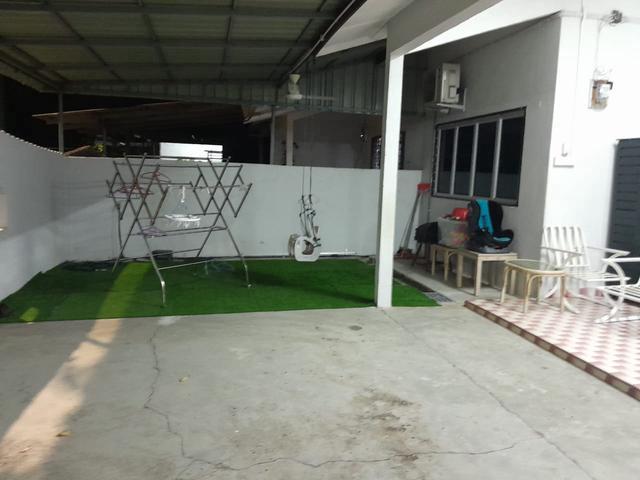 Terraced House for rent in Malaka