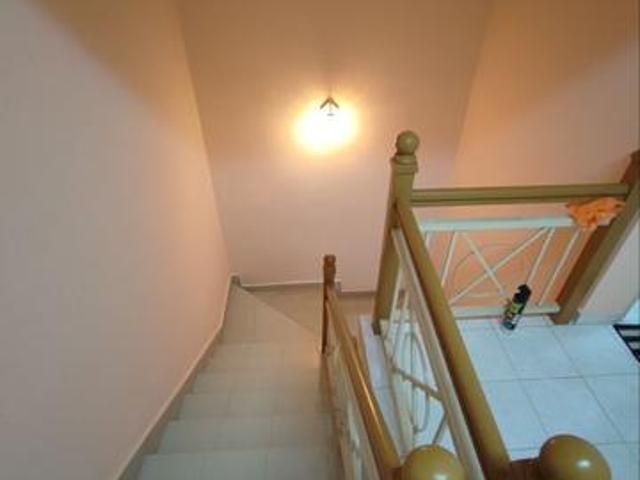 Terraced House for sale in Malaka