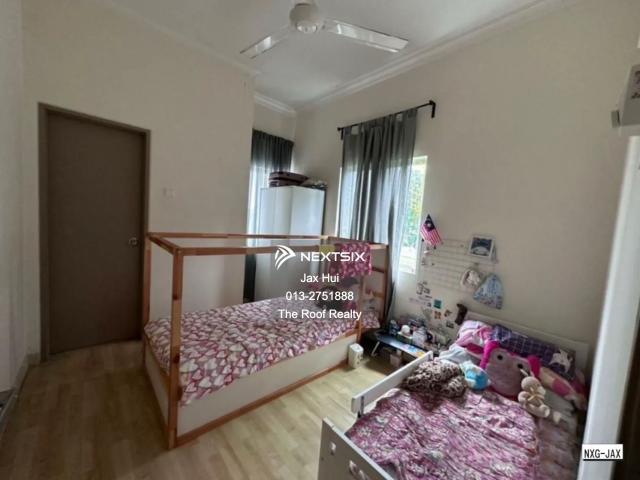 Residential House for sale in Malaka