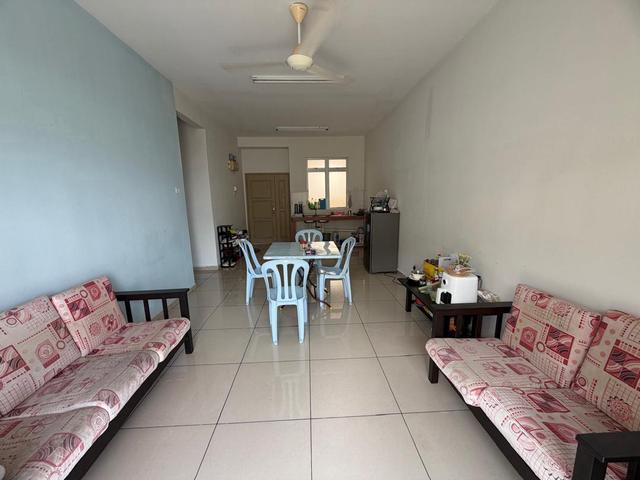 Condominium for sale in Malaka