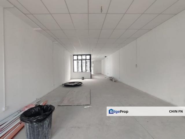Shop for sale in Malaka