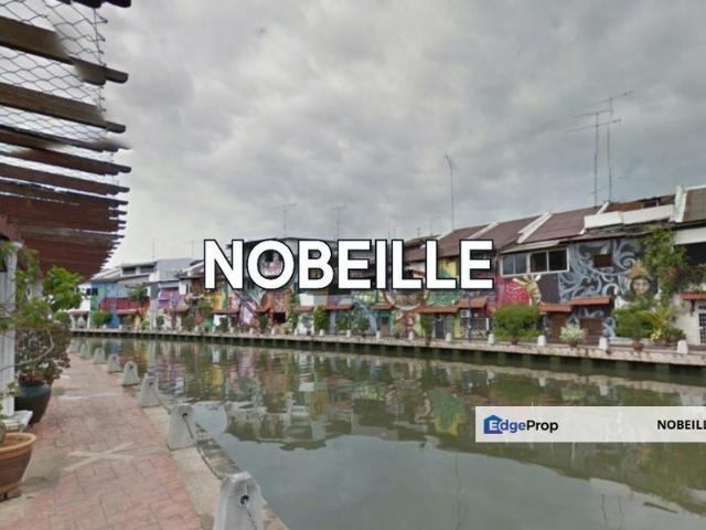Shop for sale in Malaka