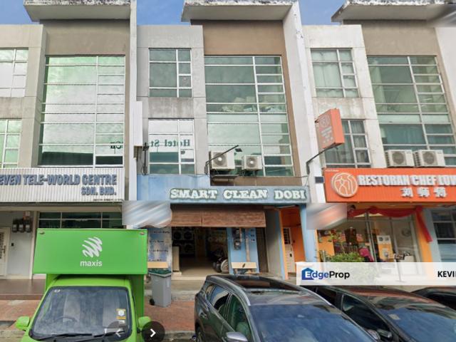 Shop for sale in Malaka