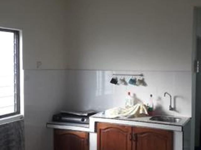 Flat for sale in Malaka