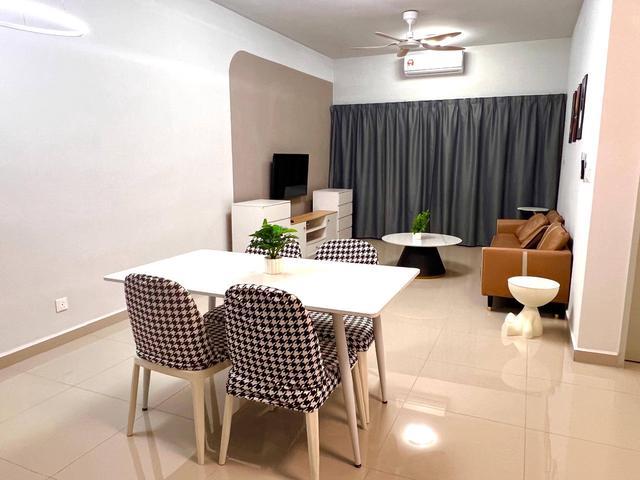 Condominium for rent in Malaka