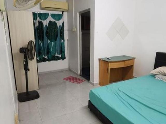 Condominium for rent in Malaka