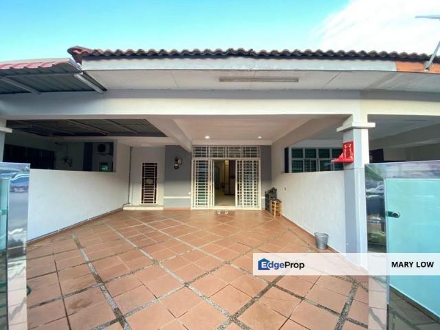 House for rent in Malaka