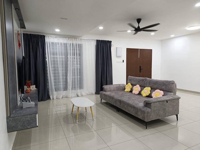 Terraced House for rent in Malaka