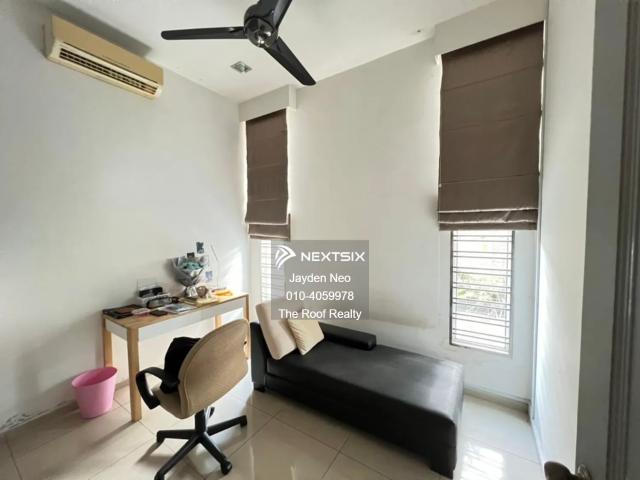 Residential House for sale in Malaka